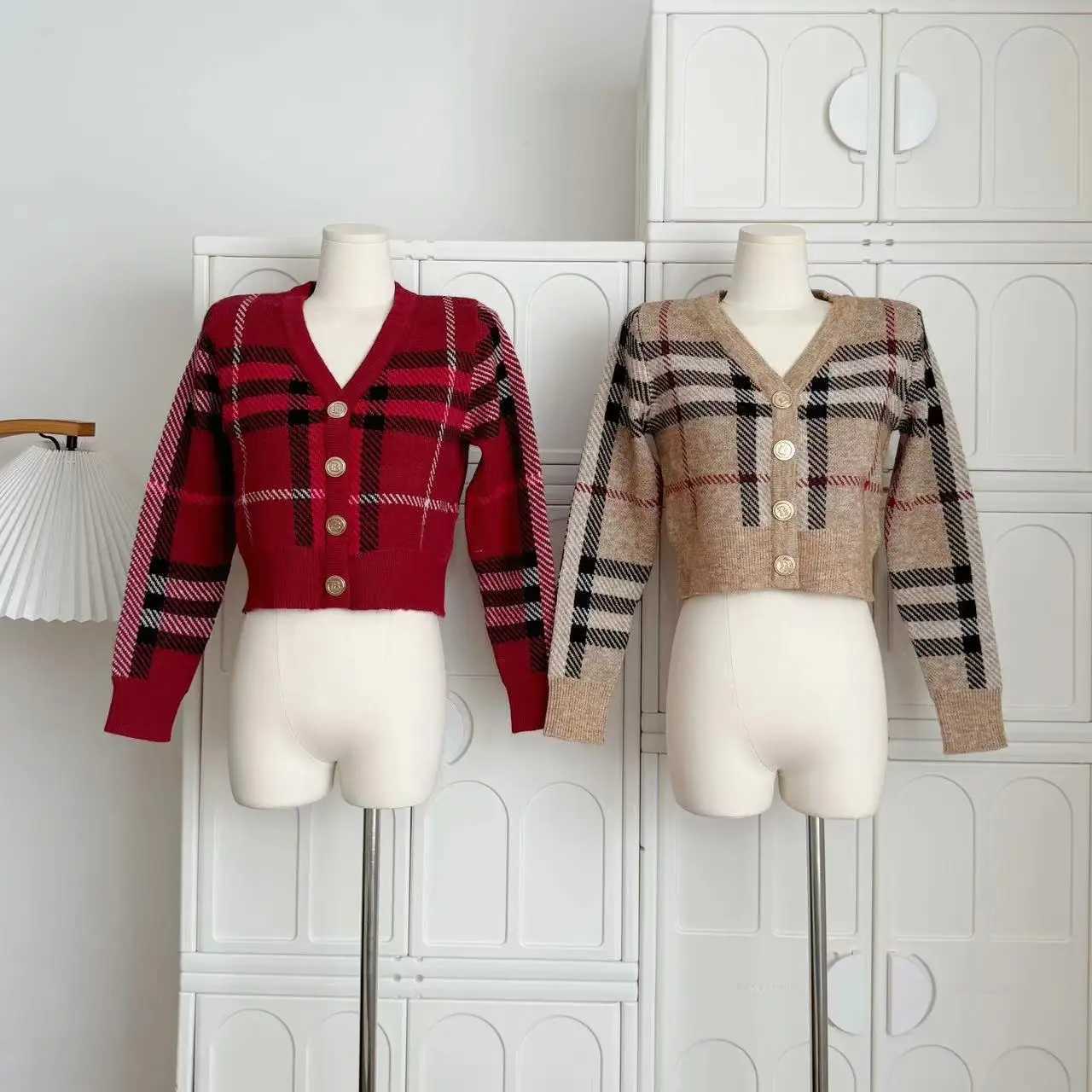 Autumn Winter Women Casual Vintage Plaid Knitting Long Sleeve VNeck Cardigans Fashion Elegant Single Breasted Ladies Sweater J251103