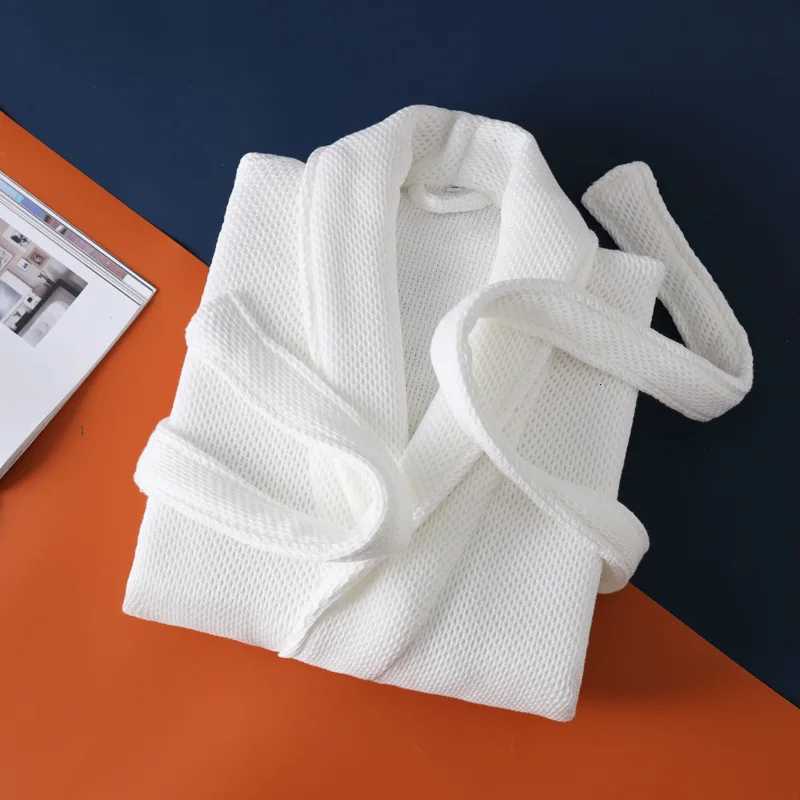 Top Quty Waffle Towel Cotton Bathrobe for Men Women Hotel Home Wear Bath Bathrobes Autumn Winter Thicken Warm Man Robe C251104