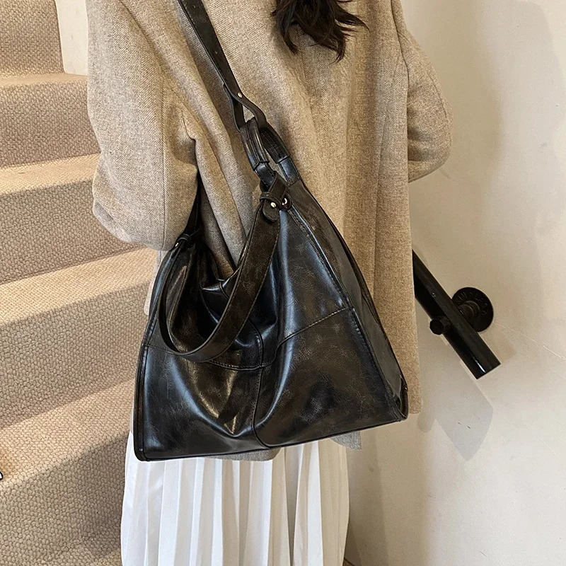 LEFTSIDE PU womens leather shoulder bag Y2K Korean fashion trend retro womens cross body bag womens handbag and wallet 250402