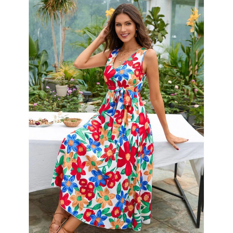 2025 Summer New Vacation V-neck Waist with Large Flower Beach Dress