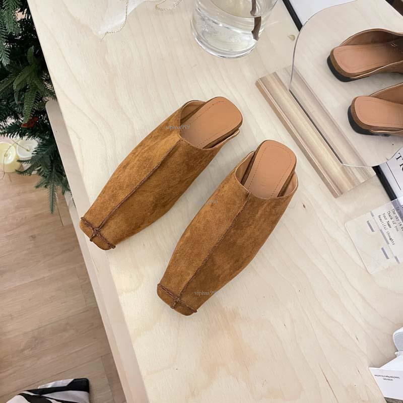 New Designer Sandals With Free Shipping 2025 Lazy Style Sheep Reverse Velvet Flat Bottom Bright Thread Baotou Half Dragged Hollow Simple Outerwear Wom