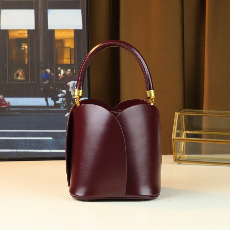 Niche Design Petal Bucket Hand-Held Vegetable Basket Bag, Versatile Daily Casual Shoulder Crossbody Bag