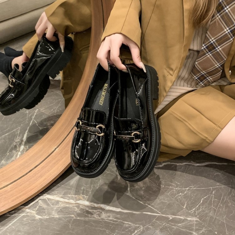 designer shoes 2025 Women's thick-soled height-increasing loafers spring style slip-on British style small leather shoes match with skirts JK sin