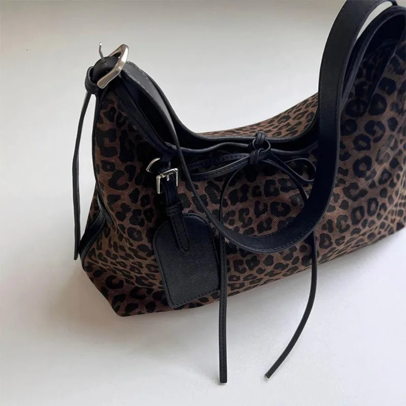 Korean Leopard Print Bow Shoulder Bag Niche Soft Leather Underarm Bag Casual Retro Shoulder Messenger Bag 251029