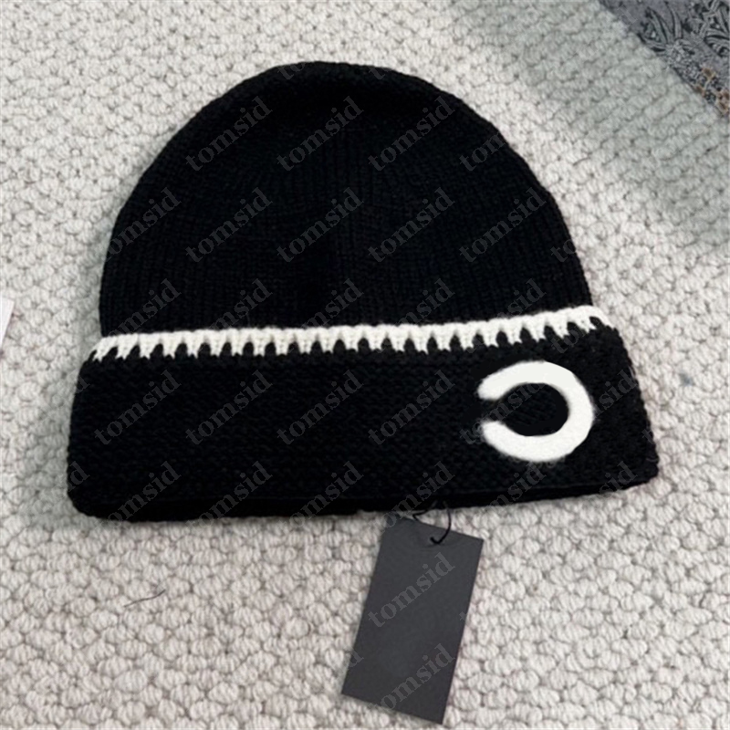 Womens Designer Beanies Winter Autumn Mens Wool Bonnet Luxury Warm Fitted Hats Double Letters Soft Cashmere Street Fashion Beanie Hats