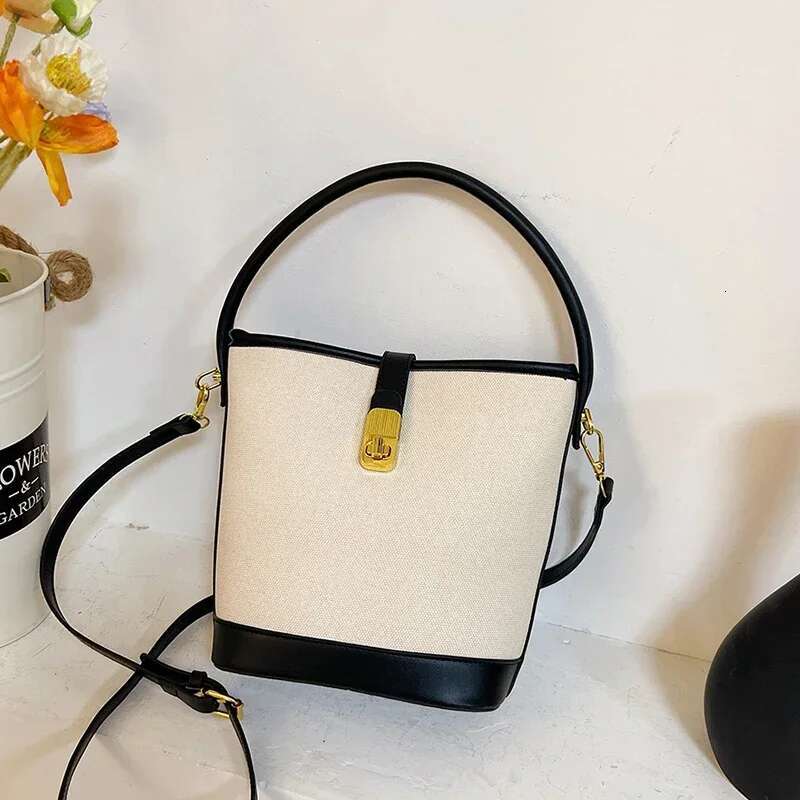 Light PU Zipper Buckle Bucket Shoulder Bag Fashion Casual Large Capacity Handbag 2025 Hot Sale New Youth Bags For Women