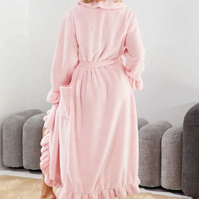 Womens Long Warm Robe Home Wear 2025 Autumn and Winter Coral Velvet Thickened Bathrobe Casual Soft Solid Lace Up Loungewear C251104