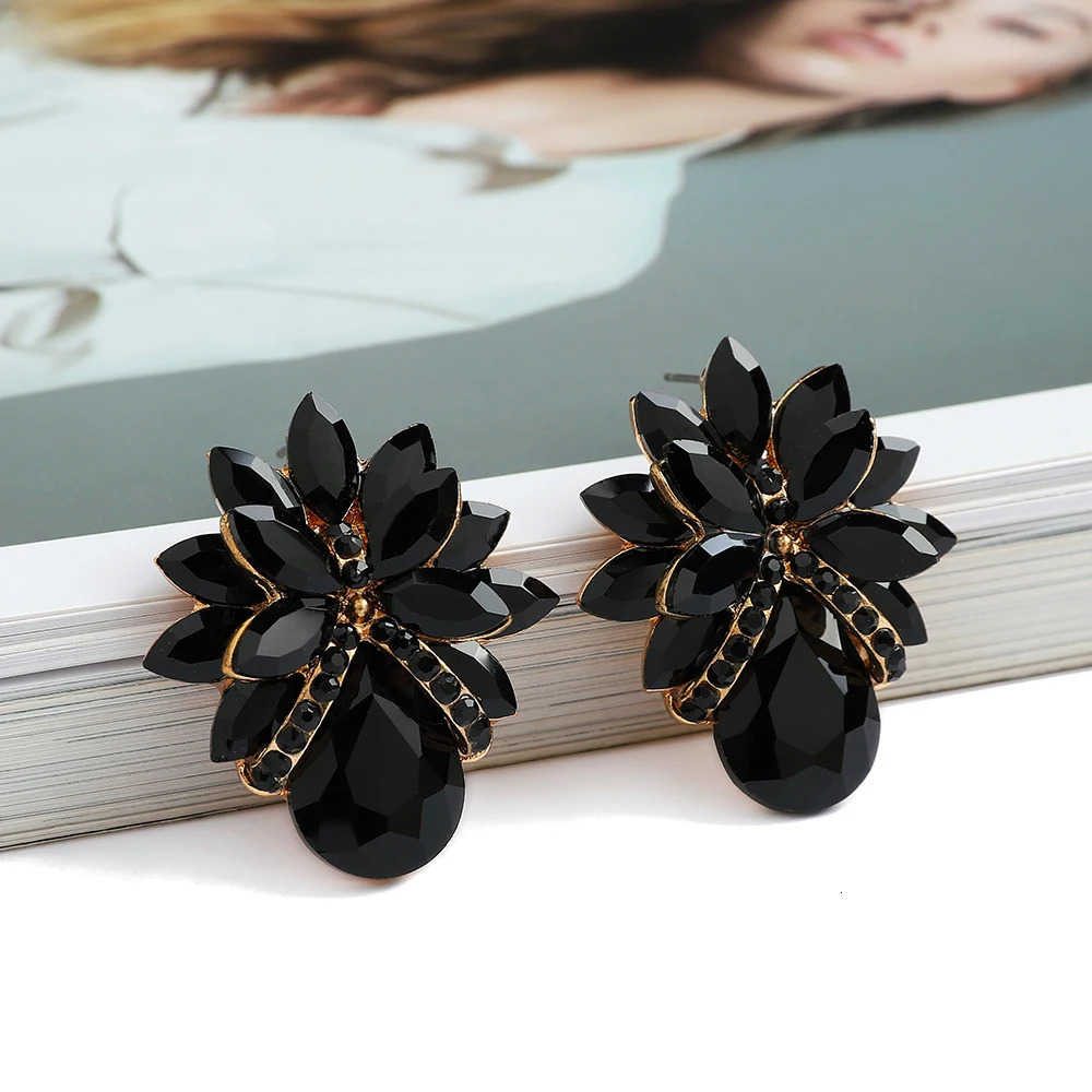 Korean fashion colored transparent crystal stud earrings with ious n highquality flowers unique retro pendant jewelry 250326