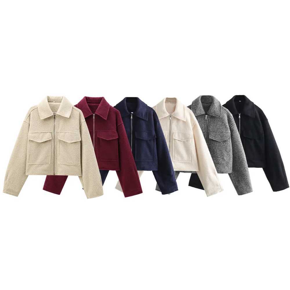 2024 AutumnWinter New Product Casual Womens Wear Simple and Fashionable Collar Pocket Decoration Short Jacket Coat J251103