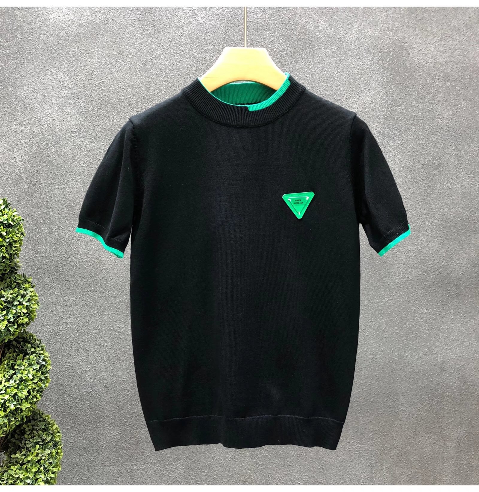 Free shipping trend white knit short sleeve ice silk men fashion handsome warm inside half sleeve T-shirt men's base shirt white black green