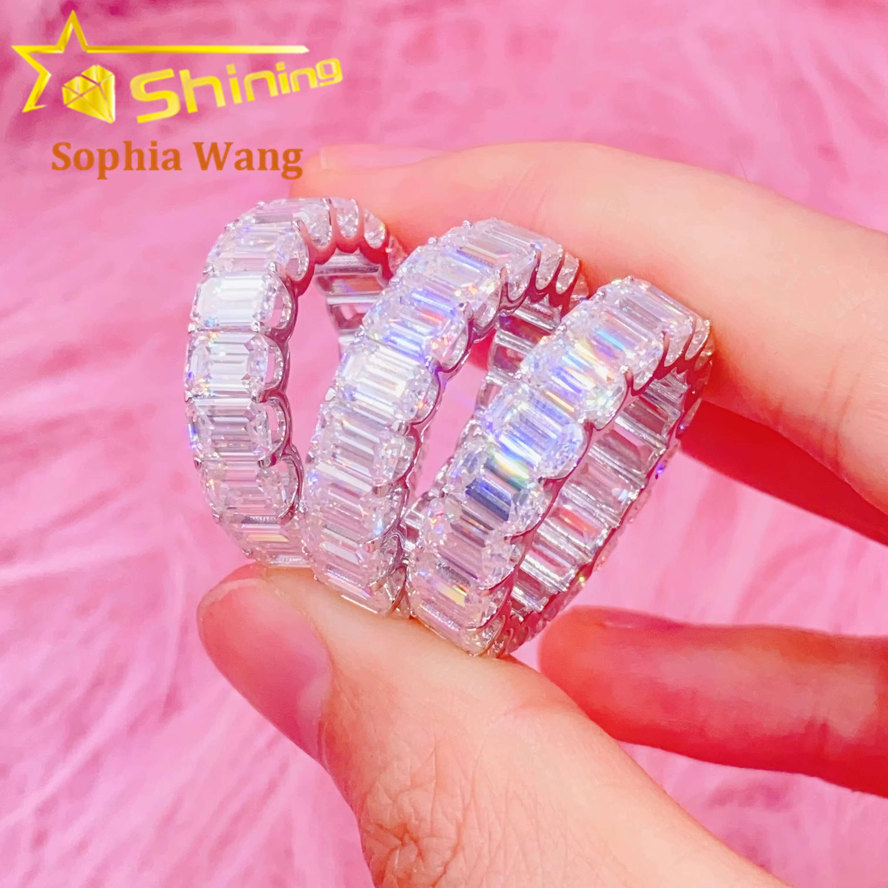 Wholesale Price Luxury Gift Vvs Lab Moissanite Diamond Emerald Cut 925 Sterling Silver Women Wedding Moissanite Engagement Rings