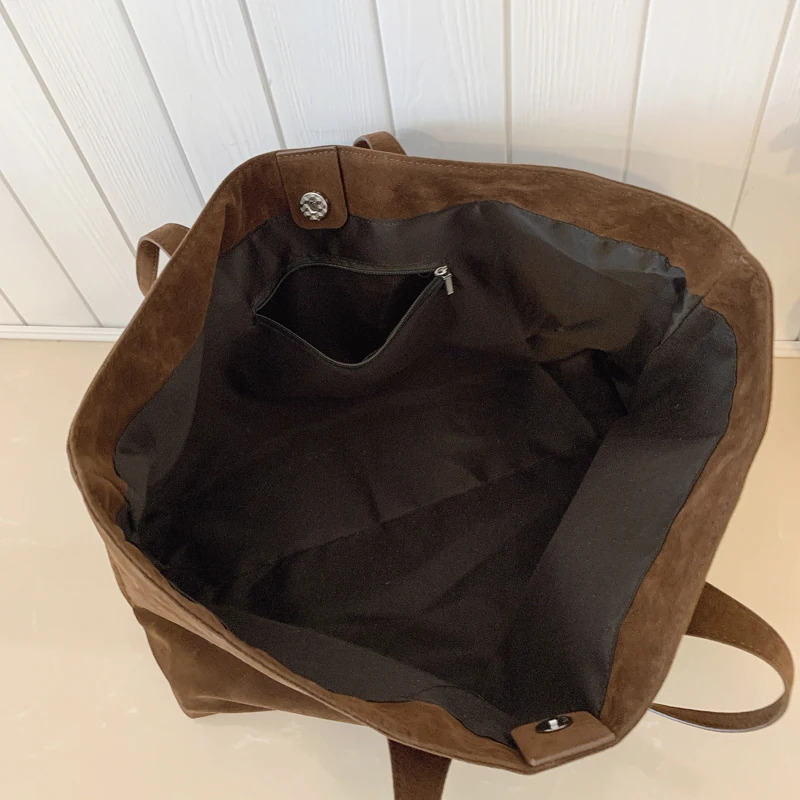 Faionable large capacity Suede Leather Shoulder Bags for Women Winter Trend Tote Bag Females Retro Handbags 251104