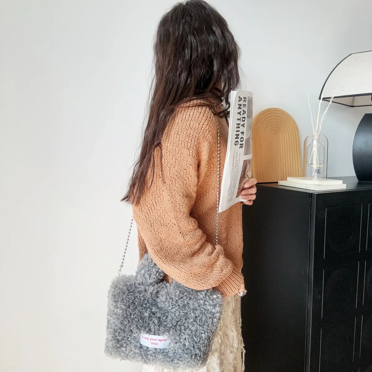 Casual Soft Plush Womens Handbags Tote Purse Simple Furry Ladies Bucket Crossbody Bags Faux Lamb Wool Female Shoulder Bag 251104