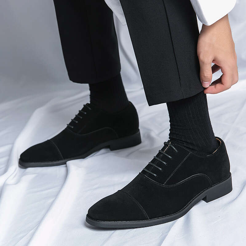 Large matte three joint pointed business dress leather sizes 38-48, groom's wedding shoes, men