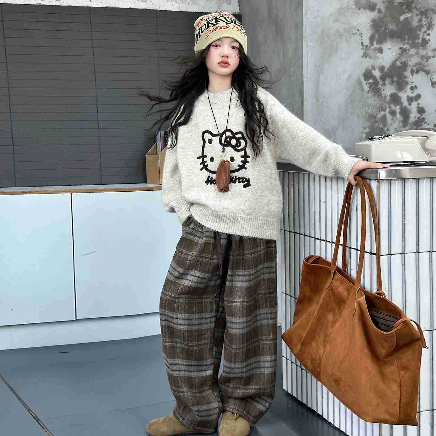 Sanrio Girls Sweater Autumn Winter 2025 New Fashionable Korean Style Cartoon Kitty Cat Pullover Sweater for Older Children H251105