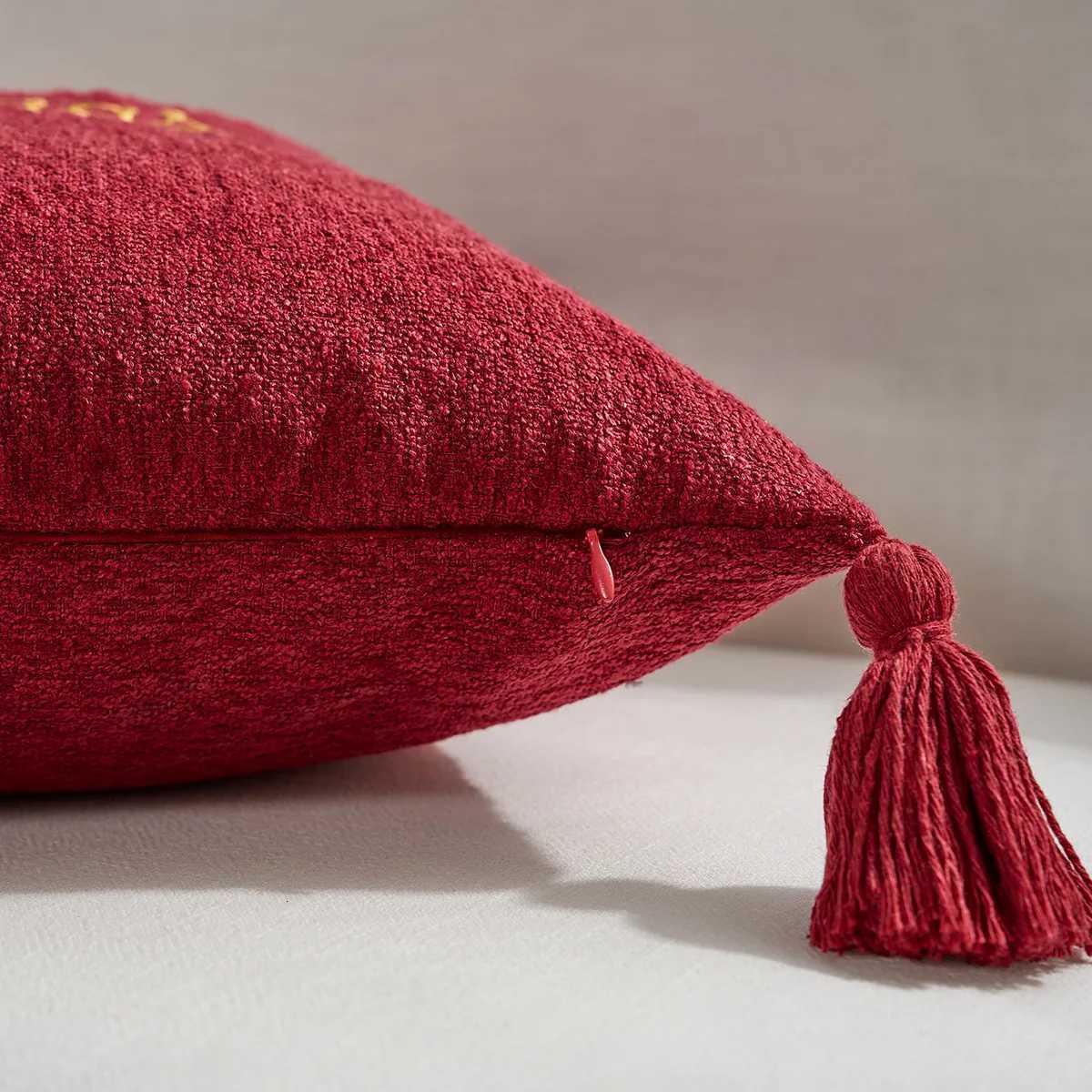 Soft Square Merry Christmas Snowflake Throw Pillow Covers Embroidery Cushion Case for Home Sofa Bed Chair Decor Y251105