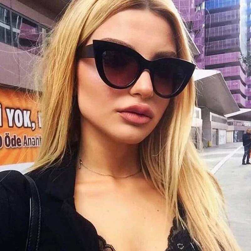 New Vintage Cat Eye Sunglasses Woman Retro Brand Cateye Shades Sun Glasses Gradient Mirror Plastic Frame Designer Oculos De Sol
