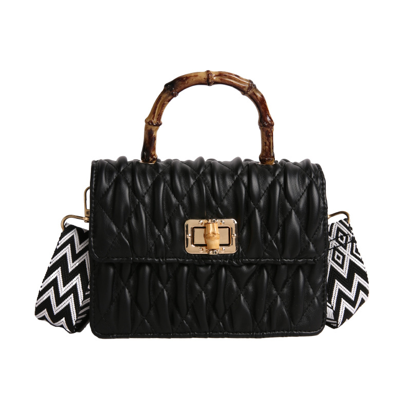 Free delivery new designer bag Simple and casual fashionable handbag simple and comfortable