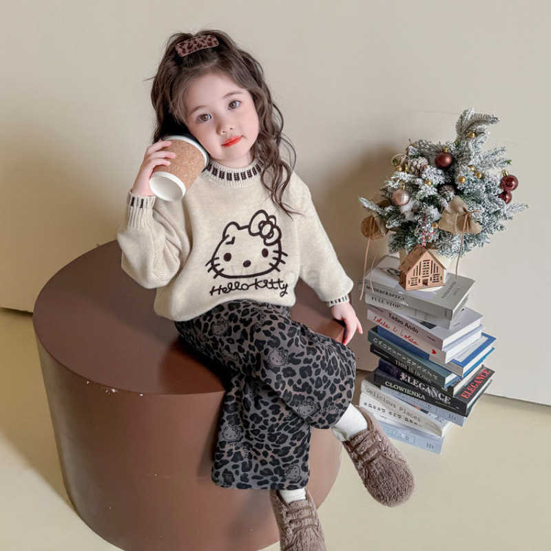 Sanrio Girls Sweater Autumn 2025 New Fashionable Childrens KT Cat Knit Sweater Round Neck Autumn Winter Pullover Knitted Top H251105