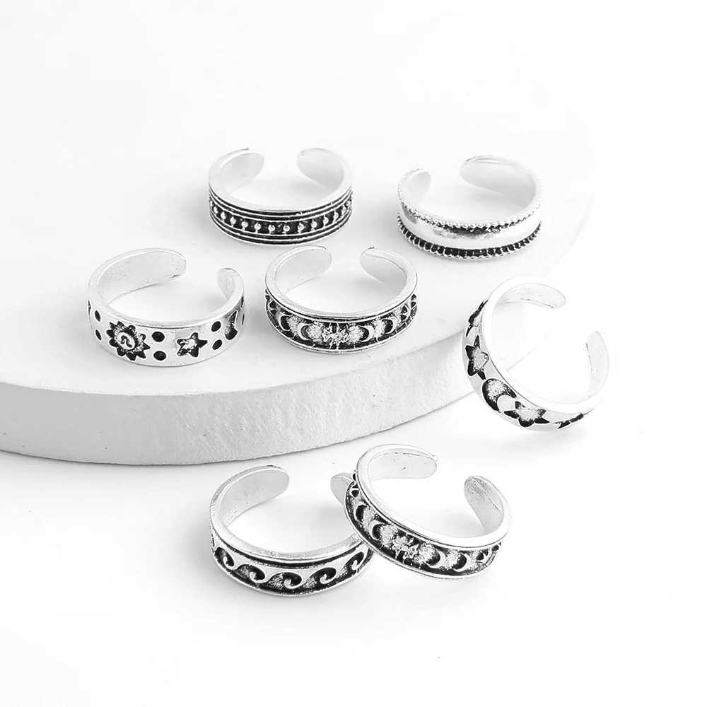 7Pcs Vintage Carved Star Moon Toe Rings Kits Bohemian Adjustable Opening Finger Ring for Women Boho Beach Foot Toe Ring Jewelry Z250407
