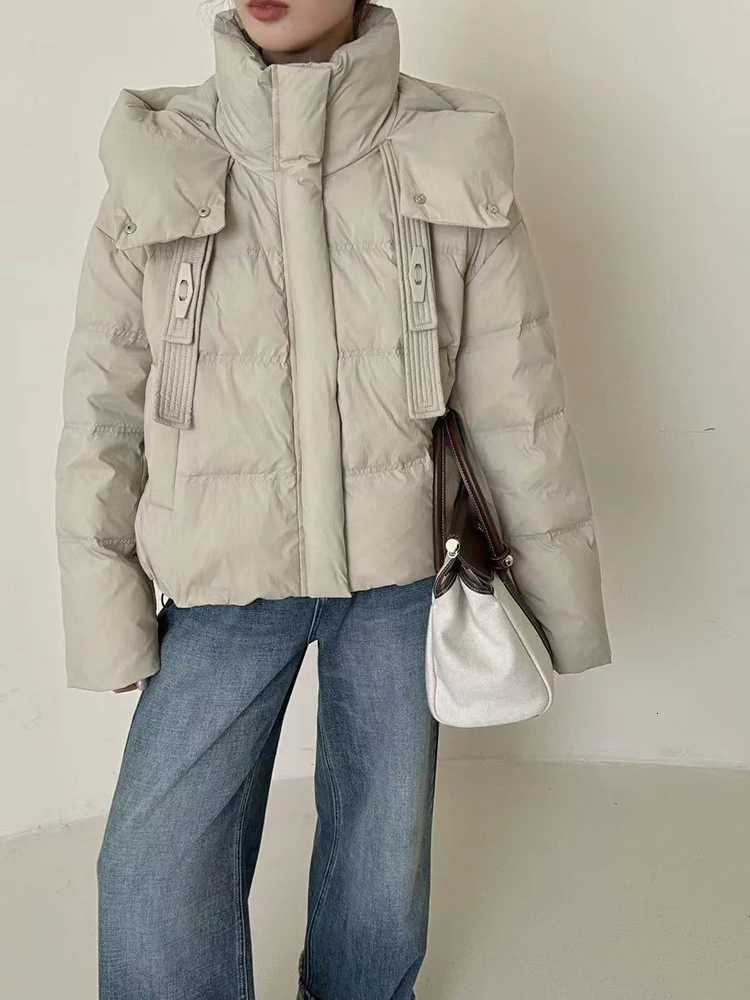 Winter Short Hooded Warm Down Jacket Female Zipper Solid Loose Quilted Jacket Women White Duck Down Thick Fluffy Parker OutwearsT251105