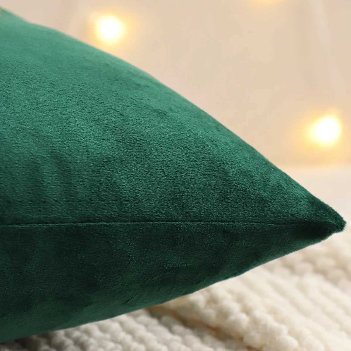 Embroidery Throw Pillow Cover Christmas Decoration Velvet Soft Christmas Tree Gold Winter Farmhouse Home Sofa Living Room Y251105