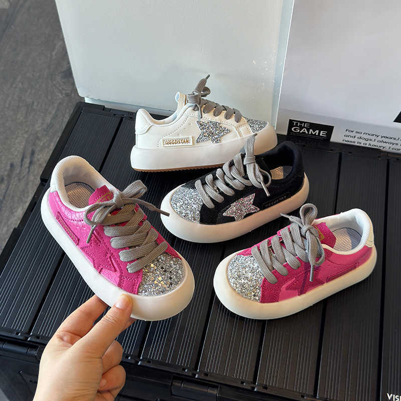 Childrens Sports Shoes 2025 Spring and Autumn New Girls Casual Five-Pointed Star Sneakers Lightweight Versatile White Shoes W251105
