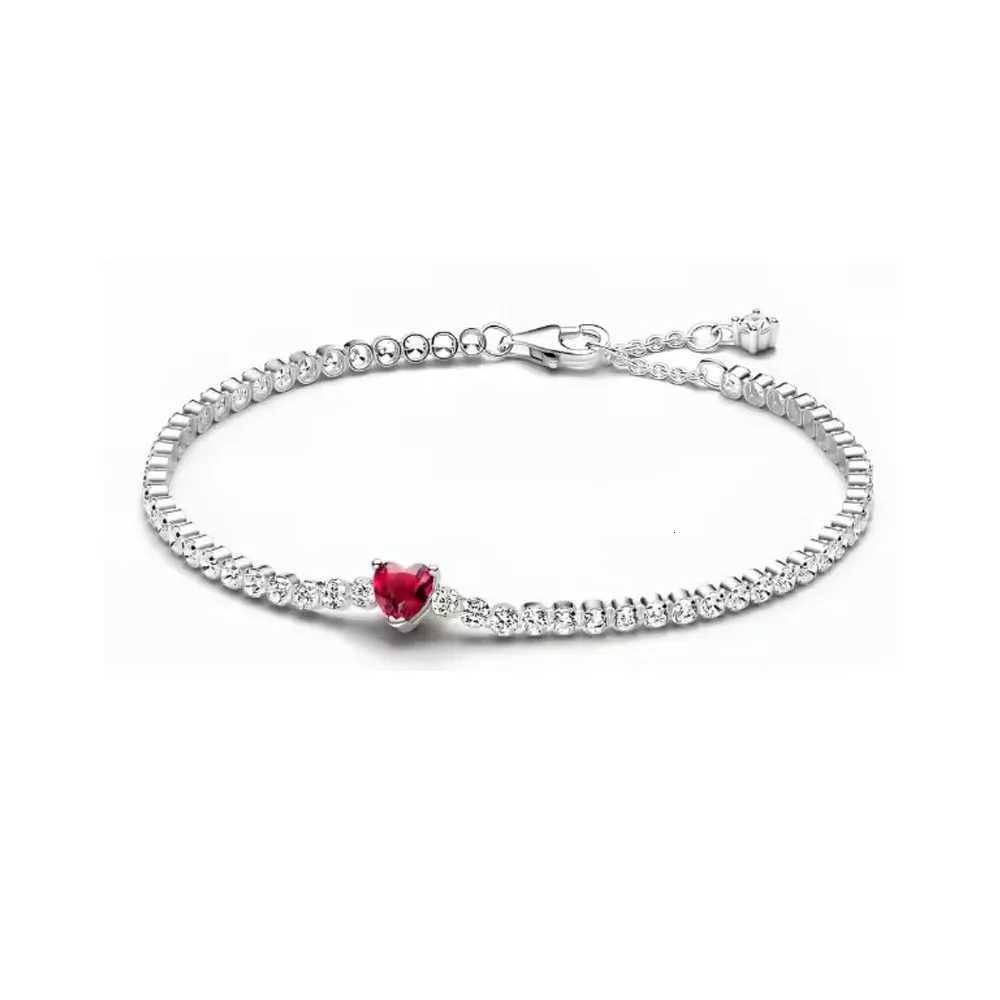 20cm European New 925 Silver Pink Red Heart Shaped Zircon Bracelet Suitable for Valentines Day Womens Gift Fashion JewelryXJ251105