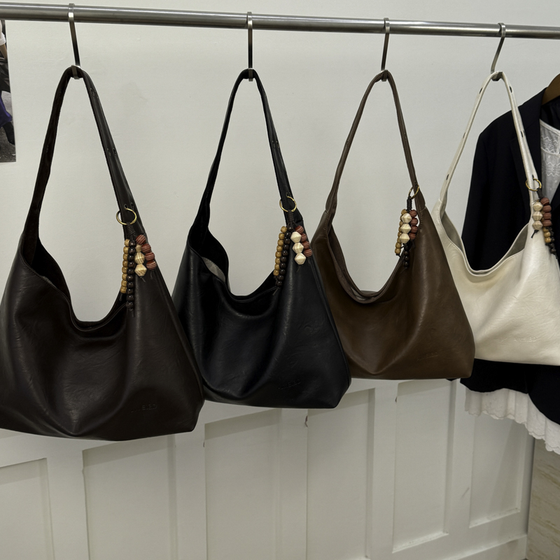 2025 Summer Women's Simple Leisure Fashion Luxury Party Handbag Large Capacity Crossbody Bag Essential Shoulder Bag for College Students Shopping