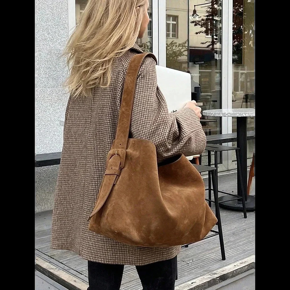 Retro Bag Brown Large Capacity Shoulder Underarm Crossbody Fashion and Leisure Daily Womens 251028