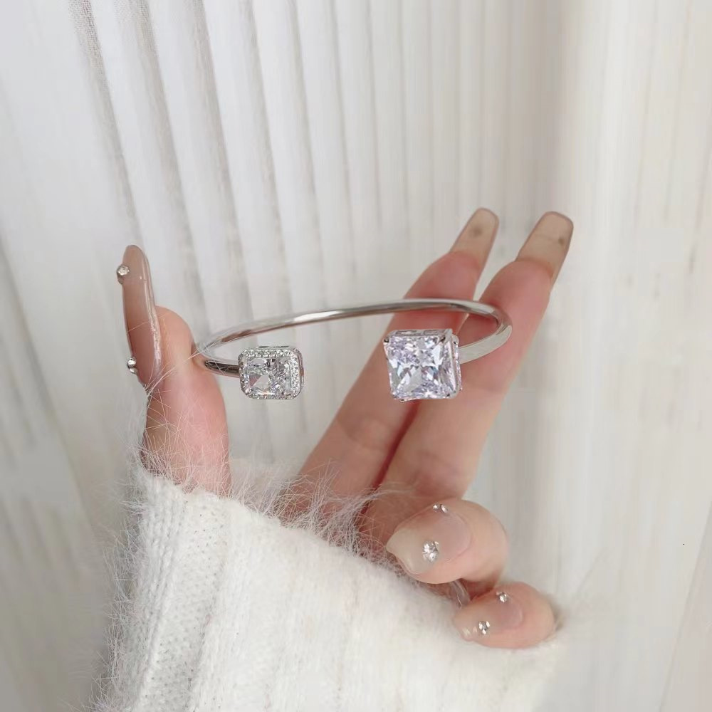 Open INS Style Korean Version Rhinestone Butterfly Bracelet Fresh Simple Adjustable Jewelry Accessories