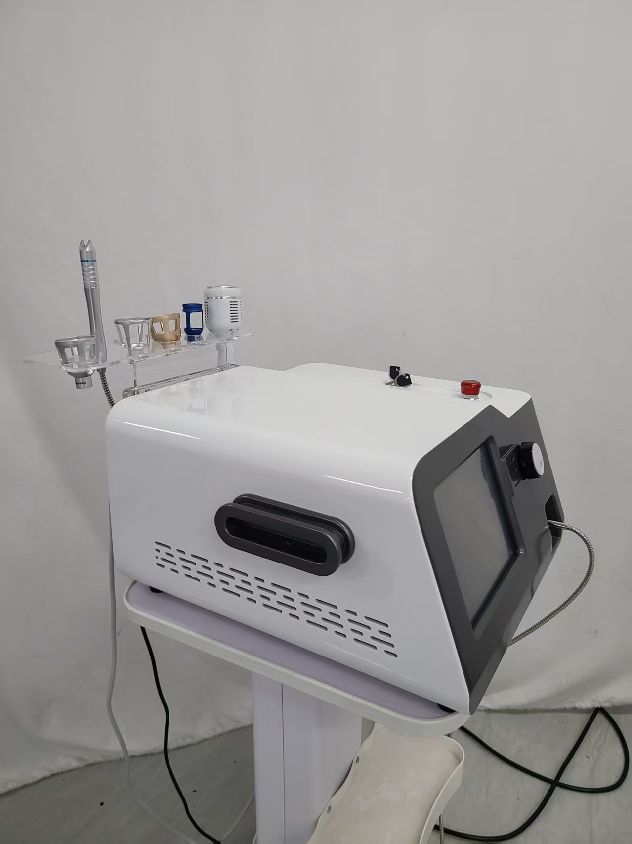 Professional 980nm Laser Vascular Removal Device With Nail Fungus Treatment Skin Tightening Eczema Relief And Cold Hammer For Salon Use