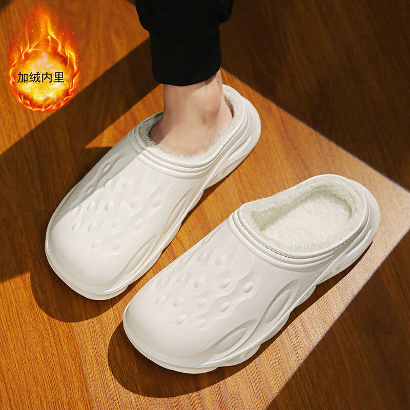 Large size slippers men in winter 2023, suitable indoor living, anti slip, waterproof, warm and thick bottom, made of plush cotton for home use