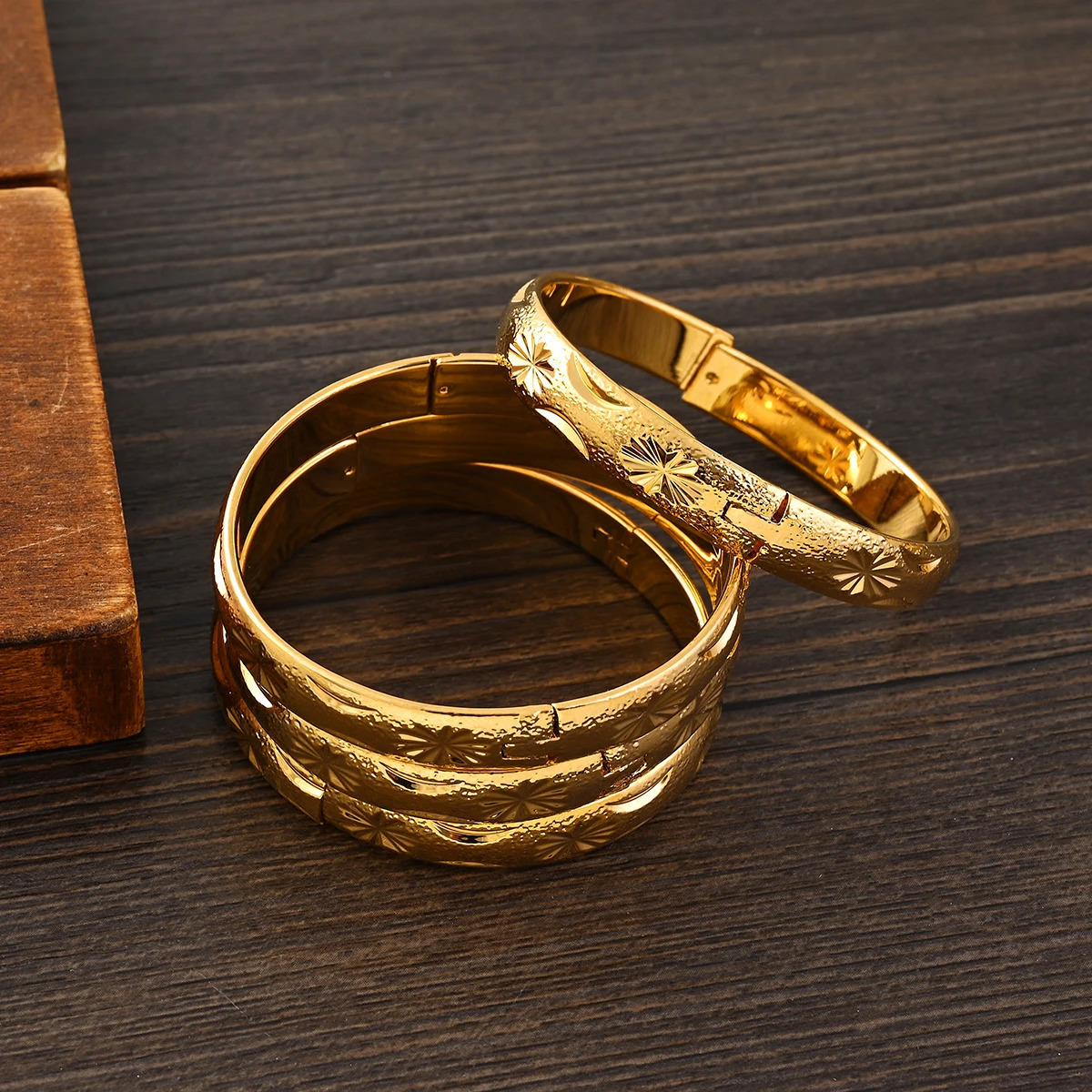 18k 55MM Dubai Baby Cute Openable Bangles For Women Ethiopian Jewelry Gold Color Bangles Bracelets Girls Birthday Jewelry Gifts 251031