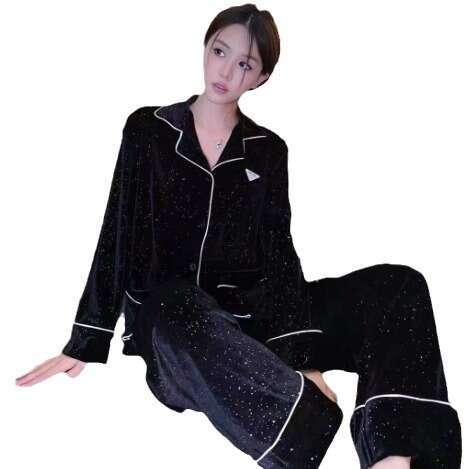 Pajamas Designer Starry Sky High-End Luxcury Pajama Autumn Winter Long Sleeve Gold Velvet Homewear Men Women Two-Piece Set