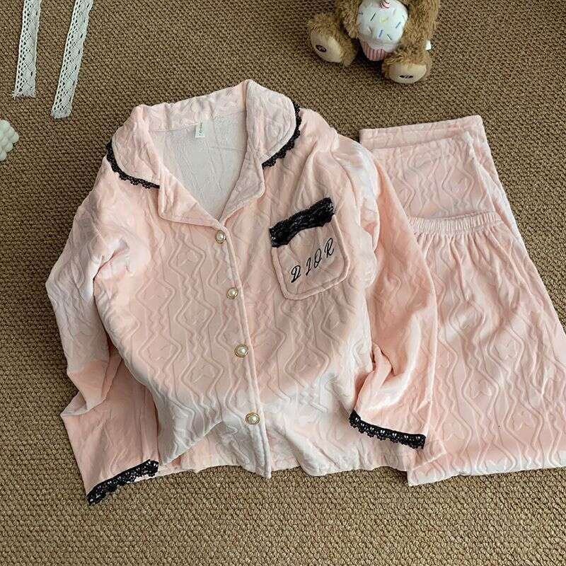 Velvet Pajamas Thickened Jacquard Embroidery Pocket Ultra Soft Warm Elegant Pajamas Autumn Winter Designer Luxury Pyjama
