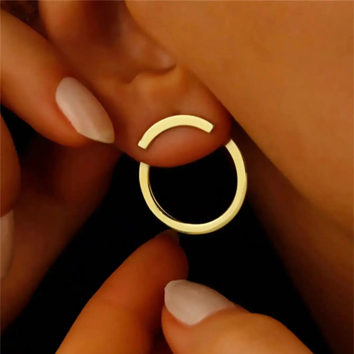 There is a pair of retro geometric circular earrings on the back suitable for womens fashion and personalized n A outfits elegan 250326