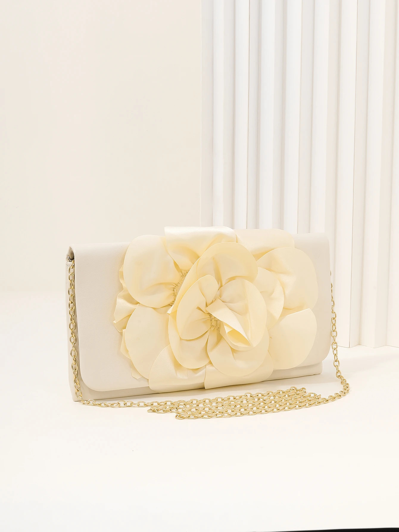 Ruched Evening Purse For WomenHandmade Flower Decor Clutch Bag Elegant Pleated Dinner Purse For Wedding Party Prom Banquet 251105