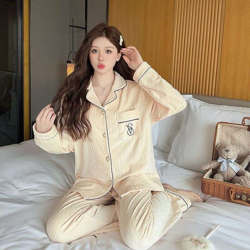 Designer Luxcury Pajamas Velvet with Chest Pad Strap Three-Piece Set Sexy Cute Lace Bowknot Pjs for Women Autumn and Winter Pyjamas