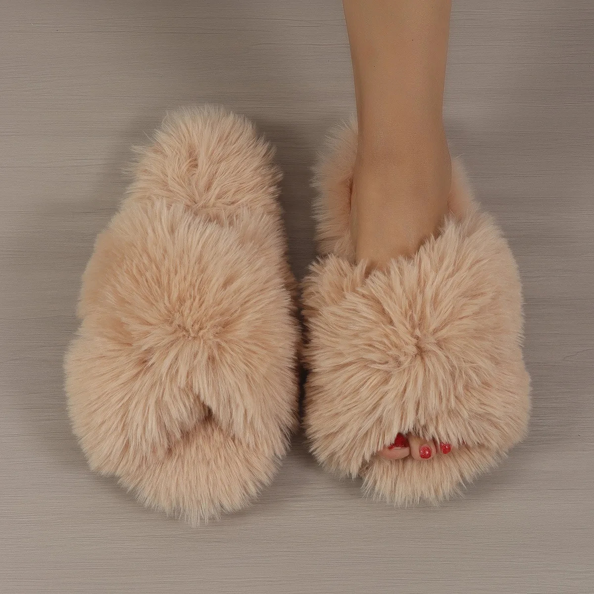 Women Fashion Home Slippers 2025 Female Flip Flops Fluffy Shoes Cross n Slides Ladies Soft Warm Plush Slipper 251031