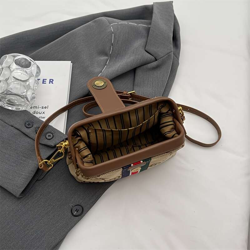 Women's Summer Crossbody Bag - Adjustable Chain Strap, Khaki Handbag, Magnetic Closure Design, gold Hardware Accessories, Suitable for Both Casua