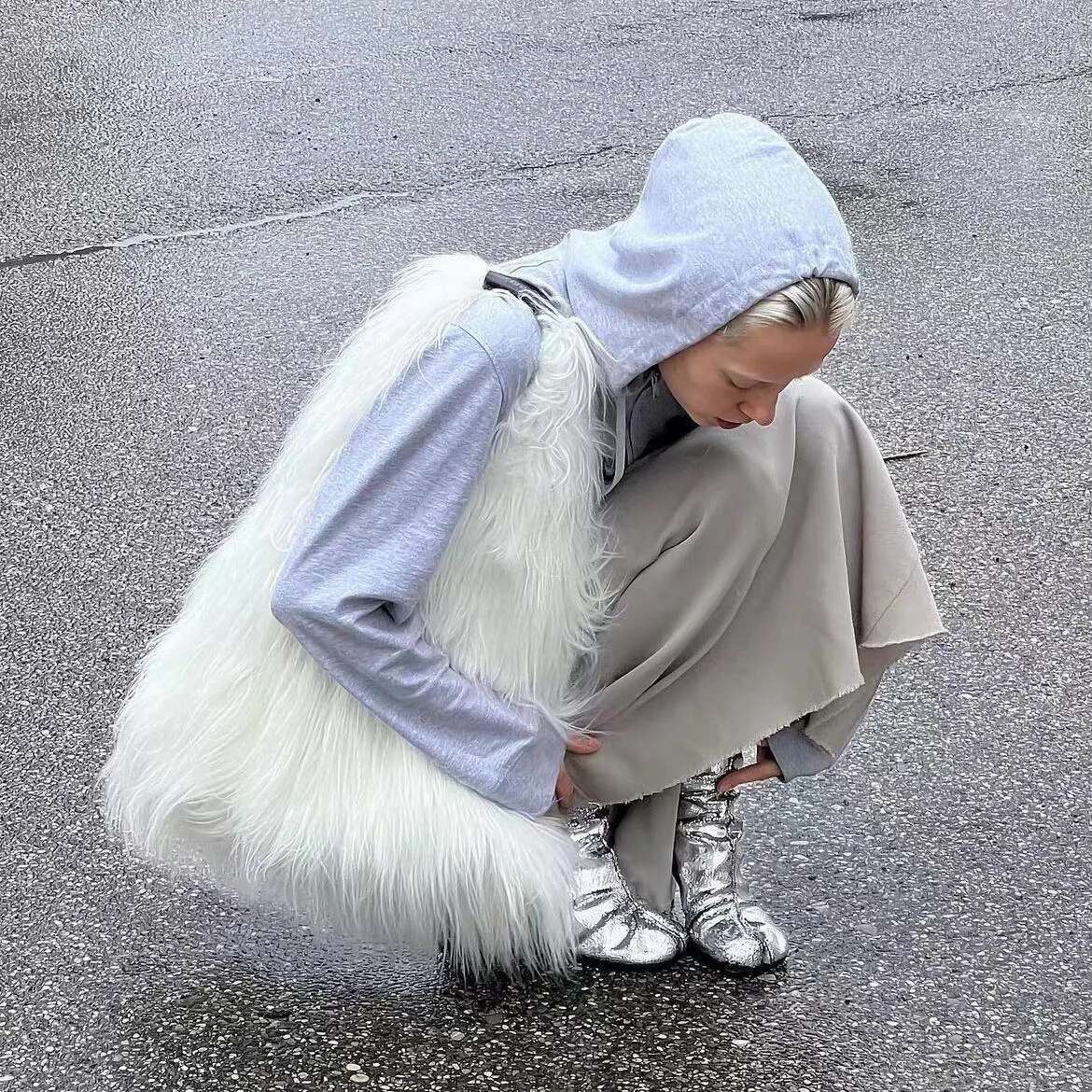 2025 Winter Soft Plush Women's Shoulder Bag Faux Fur Ladies Tote Underarm Bags Large Capacity Y2k Hot Girls Furry Handbags