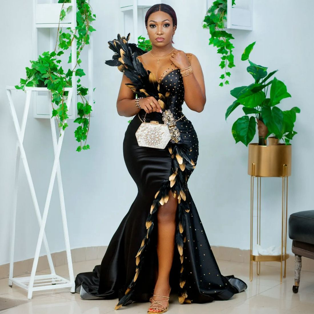 African Nigeria Plus Size Prom Black Women Illusion Mermaid Evening Dresses Feather Formal Gowns for Special Occasions High Split Engagement Gown N05