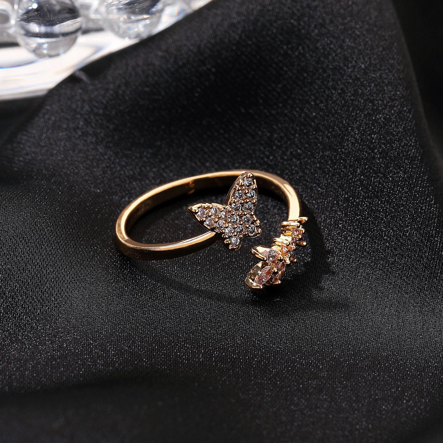 Japanese and Korean Simple Fashion Butterfly Open Ring for Women, Ins with Inlaid Diamonds, Mori Style Adjustable Ring, Trendy Jewelry