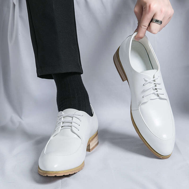 Large men's white sizes 38-46, pointed hairstylist leather single shoes, British business low top shoes