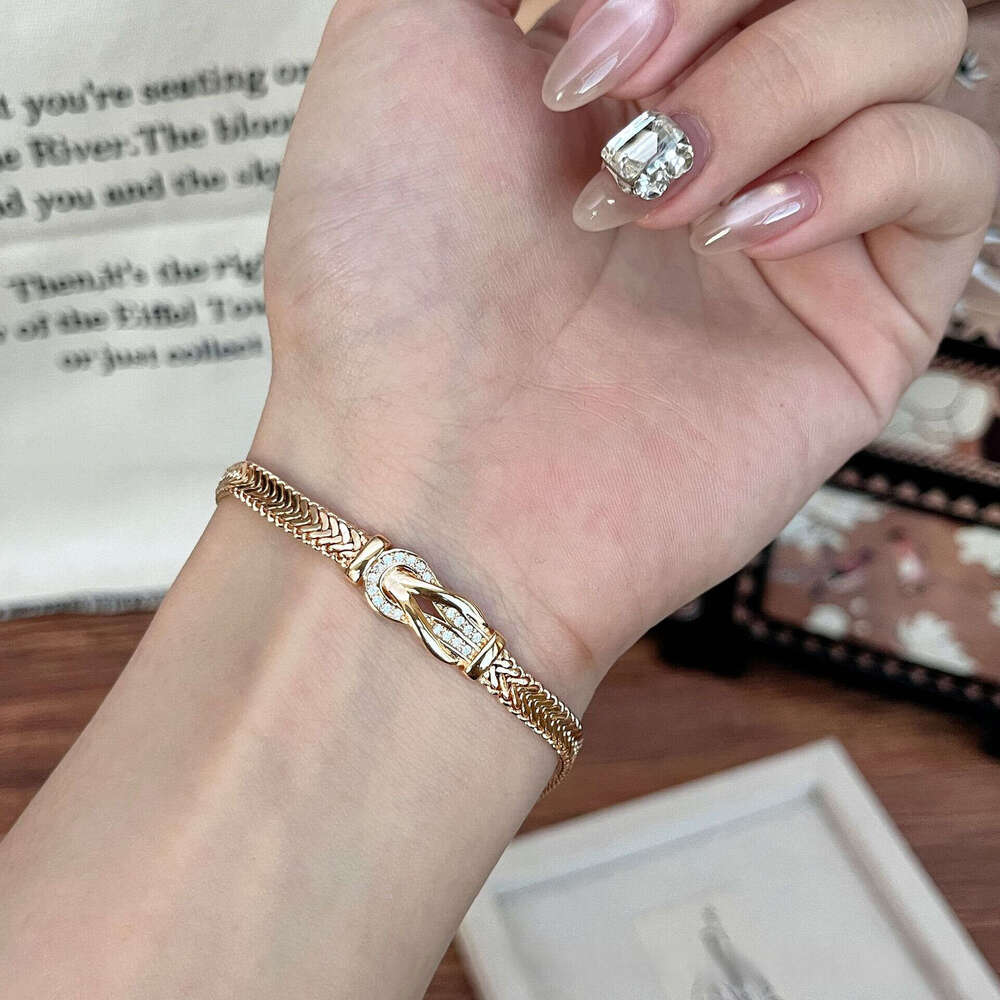 Bracelet Designer Luxury bangle Hot Selling Light Luxury Design Sense Niche Personality Champagne Gold Horseshoe Buckle Bracelet Elegant Versatile Jew