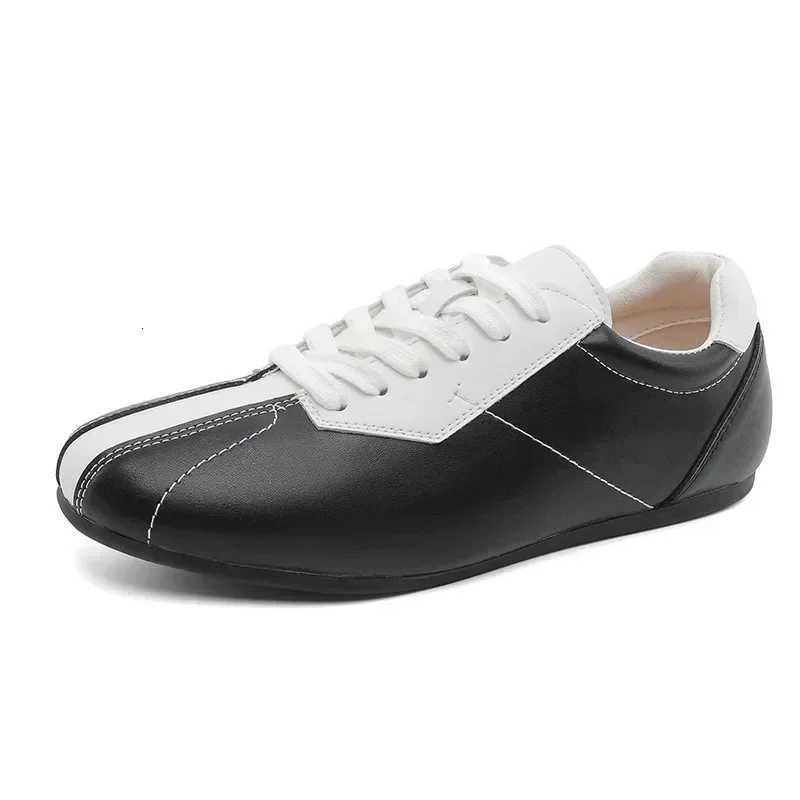 Classic British Style Casual Shoes Lightweight Cfortable Running And Hiking Sneakers Flat Heel Low Top Polyurethane Insole Y251105