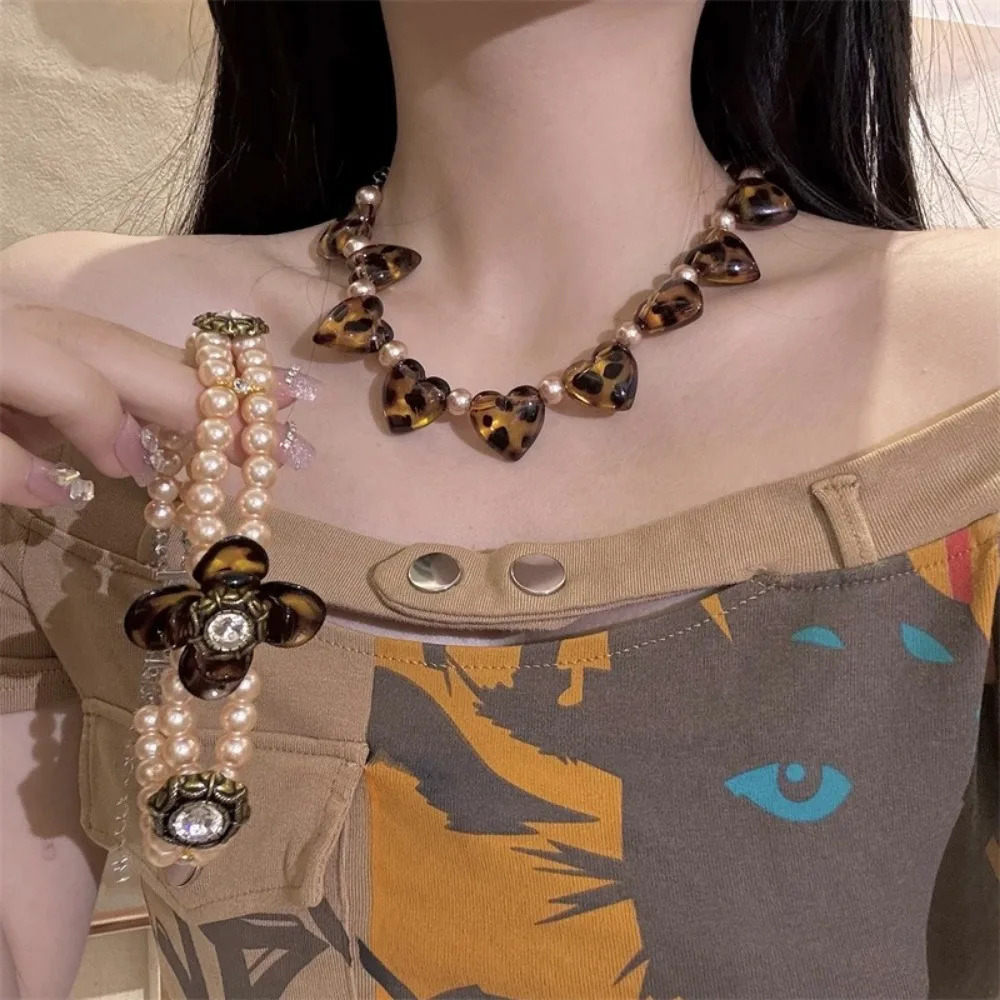 Leopard Print Large Heartshaped Necklace Fashion Pearl Lady Necklace Bead Choker Necklaces Y2k Necklae For Woman Man 251031