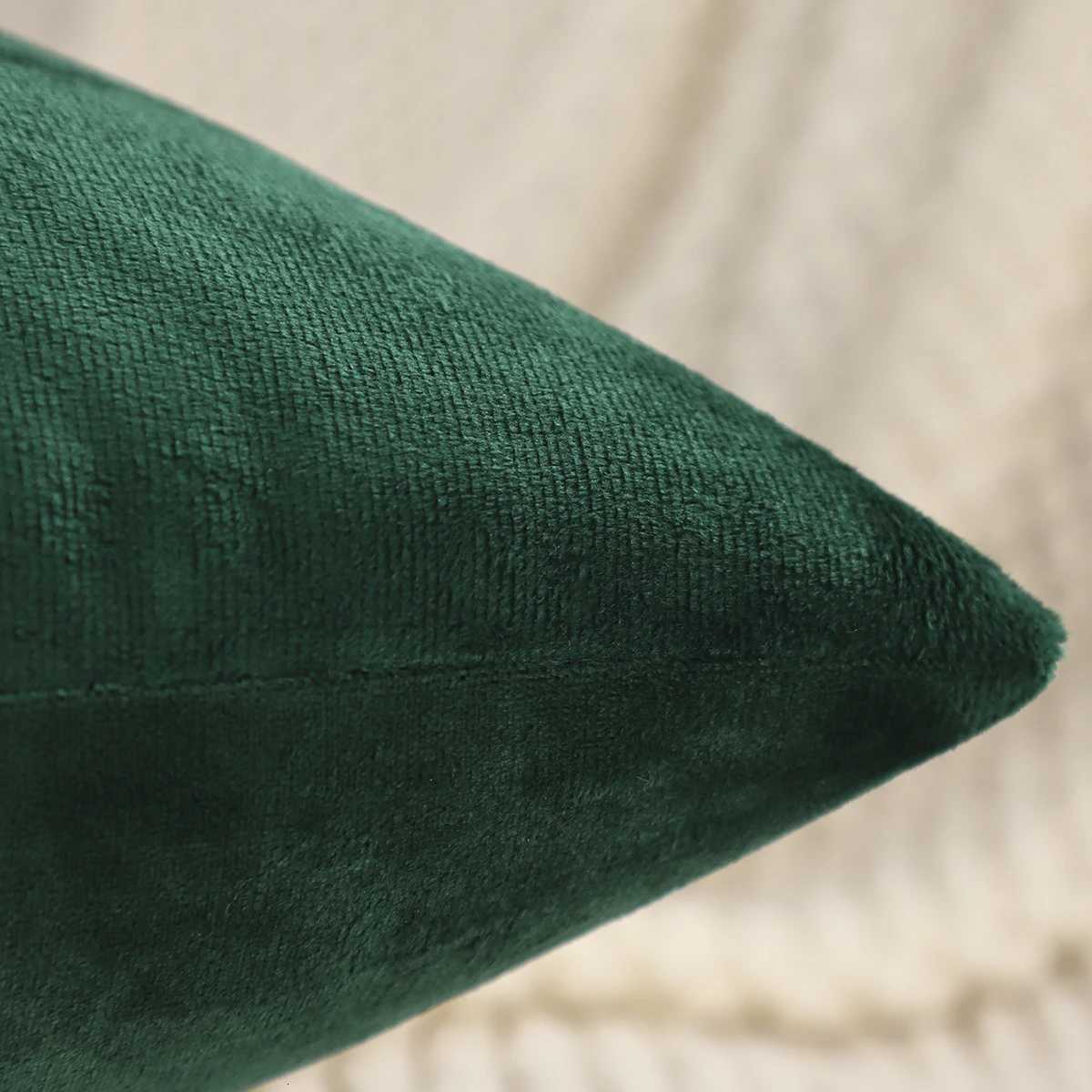 1 PC Christmas Deer Throw Pillow Cover Velvet Embroidery Christmas Decoration Living Room Y251105