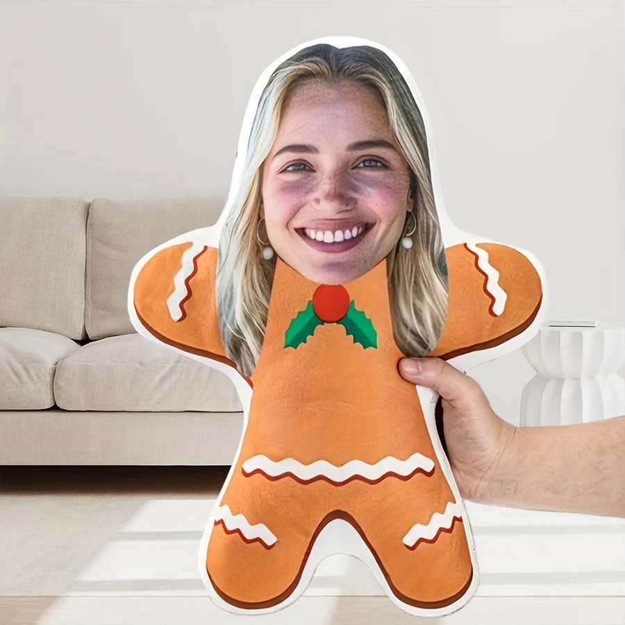 Personalized Christmas Gingerbread-Shaped Face Plush PillowThe Perfect Christmas Gift for Both Men and Women Y251105